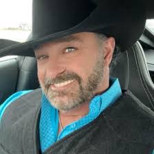 Eddie Mcclellan's Instagram, Twitter & Facebook