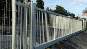 Vinuesa Vallas Cercados Vallas Cercados Verjas Ocultacion Y Puertas Metalicas Verjas Puertas De Metal Vallas