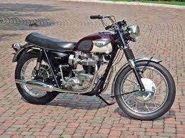 Ask a kid to draw a motorcycle and they'll draw something like the triumph bonneville. 1967 Triumph T120 Bonneville Classic British Motorcycles Motorcycle Classics Triumph Bikes British Motorcycles Triumph T120