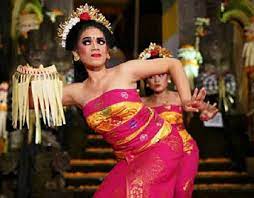 Awalnya, tujuan tarian ini sebagai ungkapan syukur kepada dewa, seiring waktu tujuannya menjadi lebih kepada ucapan selamat datang. Pendet Projects Photos Videos Logos Illustrations And Branding On Behance