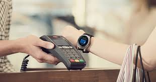 I just did the update and it shows up for me. Como Usar ð—¦ð—®ð—ºð˜€ð˜‚ð—»ð—´ ð—£ð—®ð˜† ð˜„ð—®ð˜ð—°ð—µ ð—²ð—» ð˜ð˜‚ ð—¦ð—ºð—®ð—¿ð˜ð˜„ð—®ð˜ð—°ð—µ Smartwatch Reviews