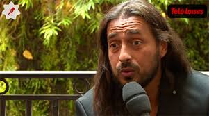 Douze candidats répartis en six binômes sont confrontés pendant. Moundir Moundir Et Les Apprentis Aventuriers Passer De Candidat A Animateur Ca A Ete Une Forme De Graal Video Dailymotion