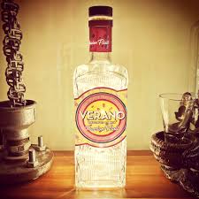 Distilled in scotland by william grant & sons distillers. Verano Passion Fruit Gin Led Bottle Light 70cl Retro Style Media
