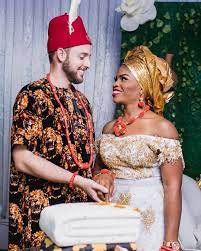 17 9k Likes 91 Comments Africa S Top Wedding Website Bellanaijawe Traditional Wedding Attire African Traditional Wedding Dress African Traditional Wedding