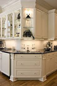 32 best antique white kitchen cabinets