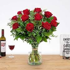 Velg blant mange lignende scener. Best Barcelona Florist Flower Delivery Same Day Luxury Flower Delivery To Barcelona Spain Send Flowers To Barcelona 24 7 With 2 3 Hr Flower Delivery To Barcelona Spain Local Barcelona Florist
