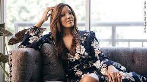 A black woman who sings country music. Mickey Guyton S Black Like Me 2020 S Powerful And Unlikely Racial Anthem Cnn