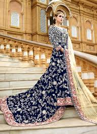 Wedding Wear Designer Sangeet Gowns Online Sangeetgowns Weddinggowns Partywear Fashionillustratio Indian Wedding Gowns Indian Bridal Shopping Indian Bridal