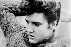 August 14, 1977, elvis returning home. Elvis Presley Starb Vor 40 Jahren Die Legende Lebt Panorama Stuttgarter Zeitung