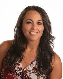 Lori Weis's Instagram, Twitter & Facebook