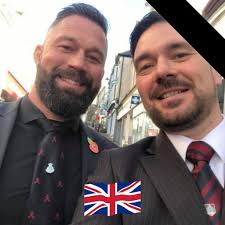 Look at the state of that, removed from the box minutes ago, paid for a mag  too! Topps Total Football's service really is going down hill and the  support system is terrible!