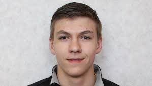 Blood breaks pole vault record in win