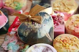 Here is an introduction to making soap includes without lye ( melt & pour and cold process). Can You Really Make Soap Without Lye New Life On A Homestead Homesteading Blog