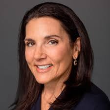 Karen Dykstra's Instagram, Twitter & Facebook