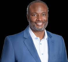 Randall Pike's Instagram, Twitter & Facebook