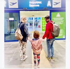 Η 7χρονη δίνει μάχη για τη ζωή της στο τέξας όπου υποβάλλεται σε γονιδιακή. Errika Prezerakoy Prepei Na Palepsoyme Gia To 8ayma