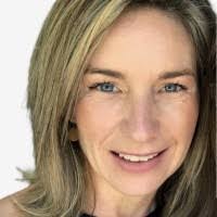 Danielle Wren's Instagram, Twitter & Facebook