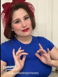 Snow White Disney Bound 🍎