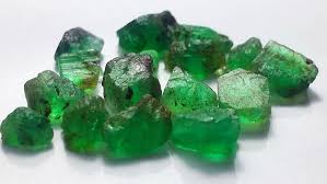 15 00 Cts 100 Natural Emerald Green Rough Lot Loose Mineral Raw Gemstone Emerald Rough Gemstone Aa Rough Gemstone Raw Gemstones Natural Emerald