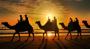 After sunrise, enjoy tea, coffee and hot chocolate on a raised viewing. Camel Sunset Ride Digital Photography Review