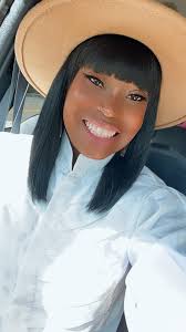 Introducing myself and sharing a photo