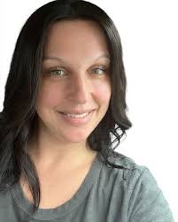 Laura Tyndall's Instagram, Twitter & Facebook