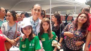Claudia sheinbaum nominada al premio de la alcaldesa mundial. Acompanan Hijos E Hijas De Policias Que Participan En El Curso De Verano 2019 En Evento De La Jefa De Gobierno Claudia Sheinbaum
