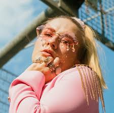 TONI POLSTER & FRIENDS PROMI-AUKTION