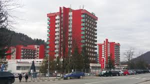 Complexul este situat in centrul statiunii. Complex Balnear Cozia