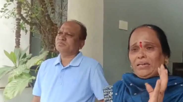 Dipke’s Parents Question Police Action Against Student Protesters in Delhi