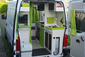 Découvrez notre sélection d'accessoires fiamma qui vous apporteront pleinement satisfaction. Kiri Kampi Fourgon Amenage Discret Avec Meubles Amovibles Fourgon Amenage Amenagement Camping Car Fourgon