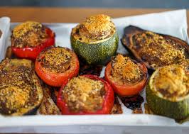 Recette Des Legumes Farcis Au Veau Bien Moelleux Recette En 2020 Legumes Farcis Recette En Famille Recette