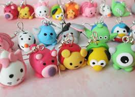 Mes Tsum Tsum En Pate Polymere Fimo Coco Polymer Clay Charms Polymer Clay Kawaii Et Polymer Clay Crafts