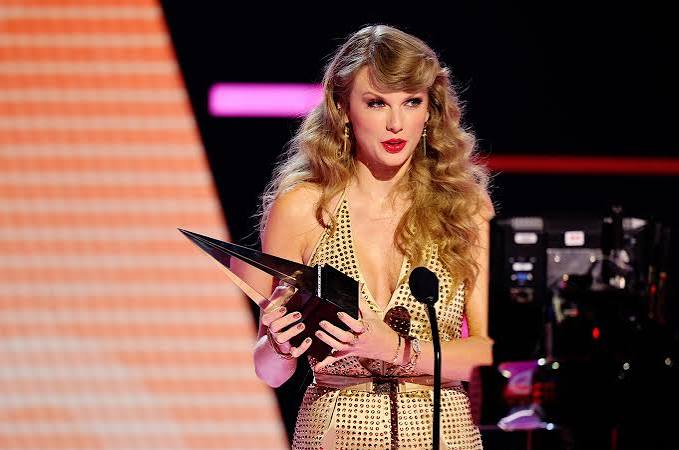 ABC — 50th American Music Awards — 2