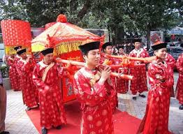 Wedding Traditions Around The World Easyday Traditional Chinese Wedding Chinese Wedding Wedding