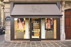 Alexandre De Paris Studio Salon De Coiffure Premium Aux Prix Accessibles Alexandre De Paris Salon De Coiffure Paris