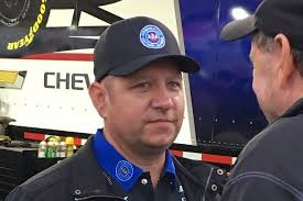 Robert Hight scorches Heartland Park dragstrip for world Funny Car speed  record