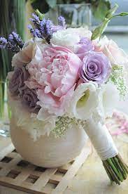 This collection of pink and purple wedding flowers are from a lovely wedding i did last. Il Profumo Dei Fiori Centrotavola Spring Wedding Bouquets Purple Wedding Bouquets Wedding Bouquets Pink