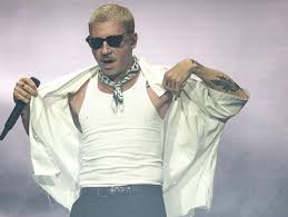 Experience the allure of Manon_inthesun's explicit collection today