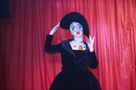 No matter what type of makeover you want for your room, getting the right set of curtains can help. Visit Japan From The Uk London United Kingdom Tourist Information Center Travel Company Facebook