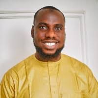 Ali Bello's Instagram, Twitter & Facebook