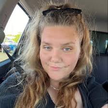 Honor-Lee Bloomfield (honorbloomfield)