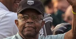 Lee Elder, barrier-breaking golfer, dies at 87