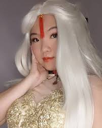 Anyone cosplaying any of the Genshin Impact characters this year? 💛👀✨