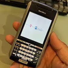 Điện thoại cổ Blackberry 7130g