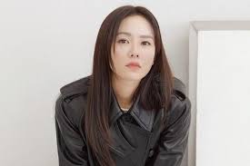 On june 19, the actor posted photos from his fendi photoshoot held recently. Son Ye Jin Talks About 20 Year Long Career Receiving Offer For Hollywood Film And More Soompi