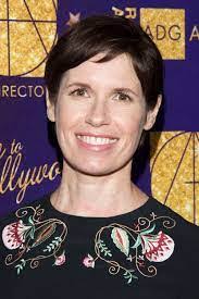 Debra Riley's Instagram, Twitter & Facebook