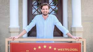 Wiederholung von wörtern mit gleichem wortstamm, die aber einer anderen wortart angehören. Promigefluster Pablo Konrad Neu Bei Sturm Der Liebe Promigefluster Ard