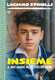 Luciano spinelli è un ragazzo di 18 anni, è nato a monza il 14 luglio del 2000 e vive in un paesino della provincia di milano. Devilishly Stylish Scopri L Intervista A Luciano Spinelli E Una Copia Autografata Di Insieme