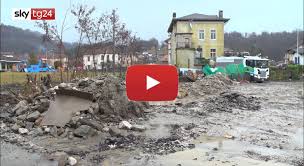 Una grave ondata di maltempo ha colpito il veneto: Meteo Cronaca Diretta Video Veneto L Ondata Di Maltempo Causa Danni Enormi Le Immagini Ilmeteo It
